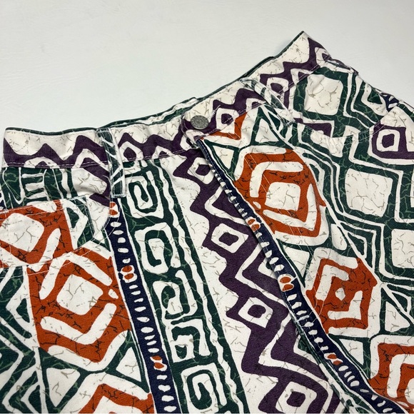 Vintage Printed Denim High Waisted Colorful Funky Mom Shorts Size 9/ 10 - Picture 2 of 8